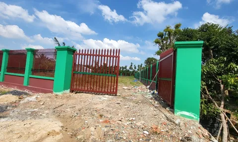 Bán 2757,4m2 có 550m2 đất ở, mặt tiền sông Bà Hồng Nhị Bình 7, Hóc Môn