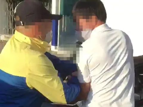 Trung tá công an bị hành hung, đập ô tô do nghi ngờ có quan hệ bất chính