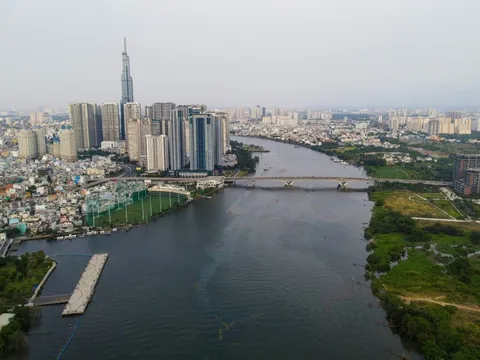 Đường ven sông từ cầu Sài Gòn đến cầu Ba Son rộng 30-35m, sở ngành cho ý kiến trước 25-3