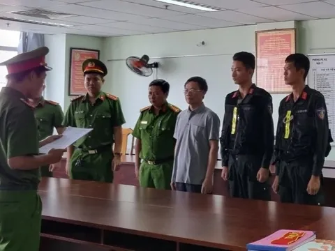 Cựu phó Phòng CSGT TP.HCM đưa hối lộ 2.000 USD