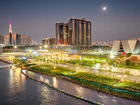 Mơ về công viên trên bến dưới thuyền dọc sông Sài Gòn