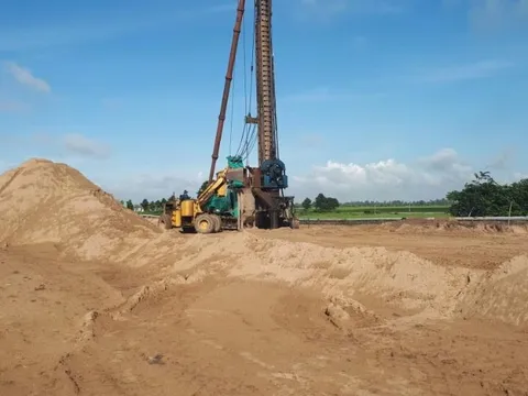 Vành đai 3 TP.HCM sắp hết cảnh "đói cát" nhờ các mỏ từ Bến Tre