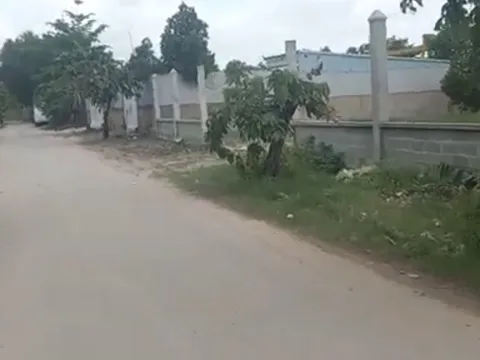 Bán đất 2 mặt tiền nhựa Nhị Bình 4, Hóc Môn phù hợp phân lô tách thửa